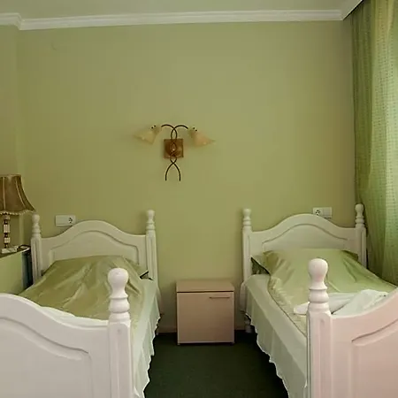 Boryana 3*